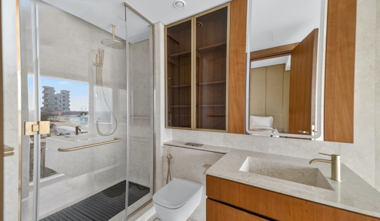 4BR + M| Designer Furnished | Palm Jumeirah-23