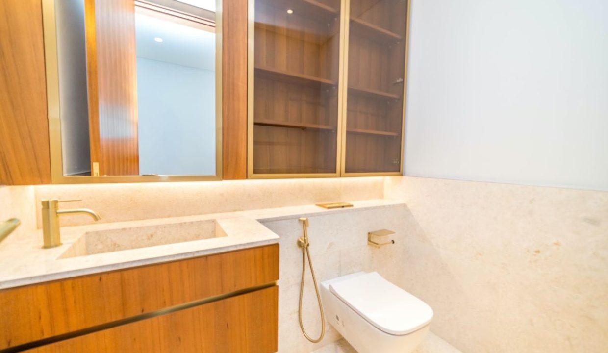 4BR + M| Designer Furnished | Palm Jumeirah-29