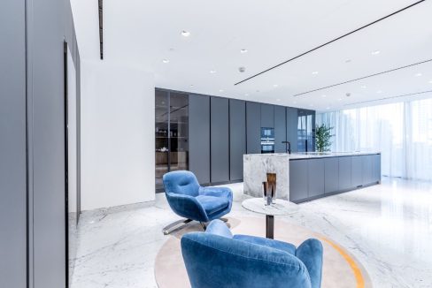 Elegant 3-Bedroom Apartment in Ellington House-20