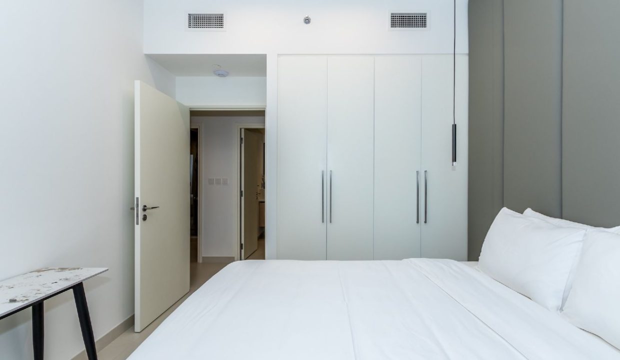 Luxury 3BR + Maid | Fully Furnished | Burj crown-7