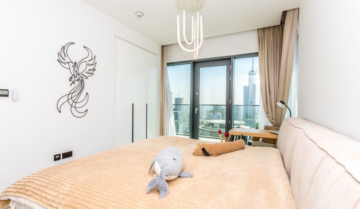 Luxurious 2-Bedroom Apartment in Vida Residence-11