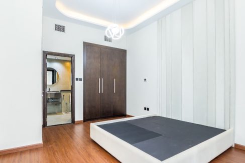 Stunning  2BR with Breathtaking Views-14