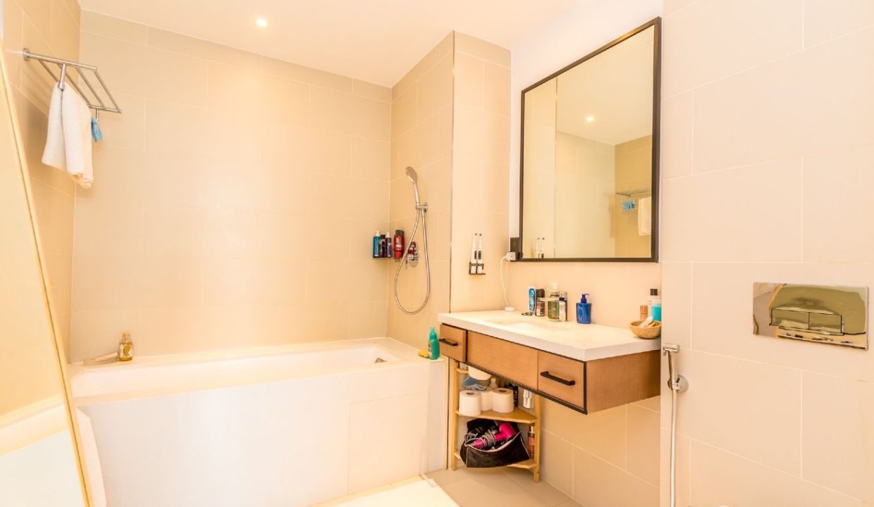 Luxurious 2-Bedroom Apartment in Vida Residence-18