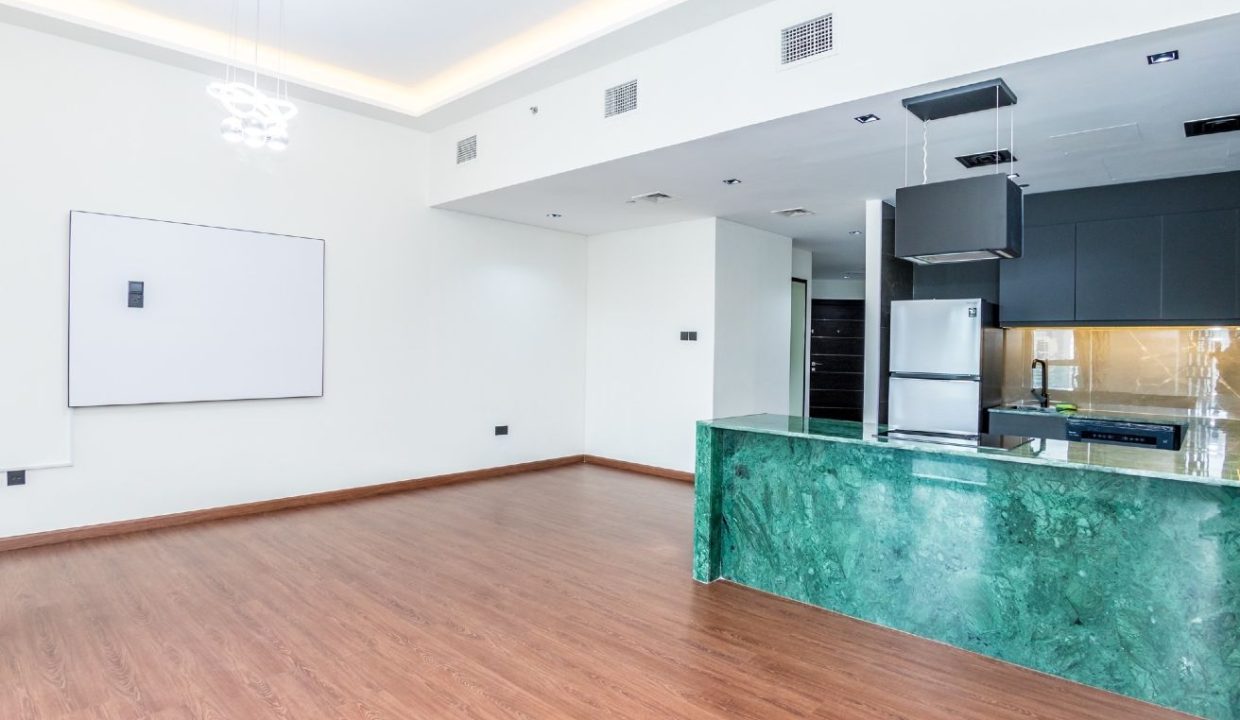 Stunning  2BR with Breathtaking Views-4