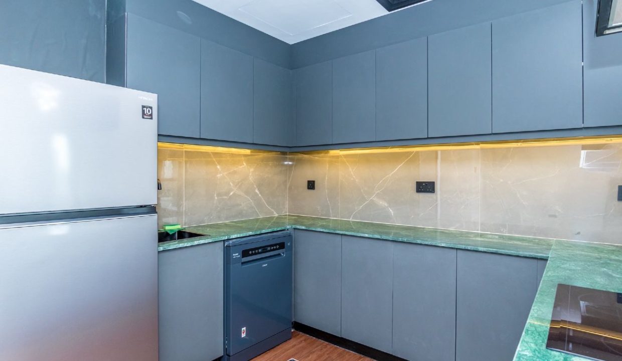 Stunning  2BR with Breathtaking Views-6