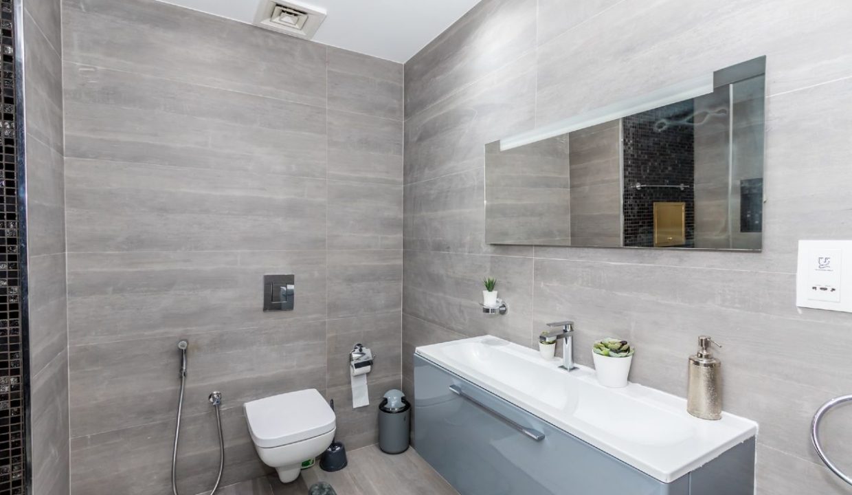 Stunning 2BR | Designer Furnished | Full Sea View-30