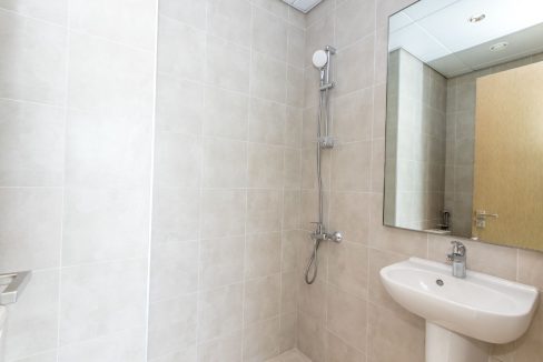 Luxury 4BR Penthouse with Stunning Lagoon Views-19