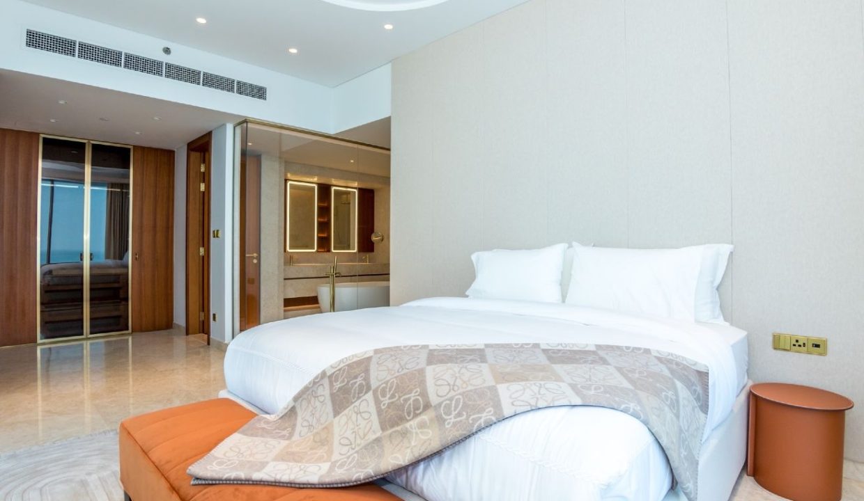 Signature Beachfront Home | 4BR+M | Palm Jumeirah-19