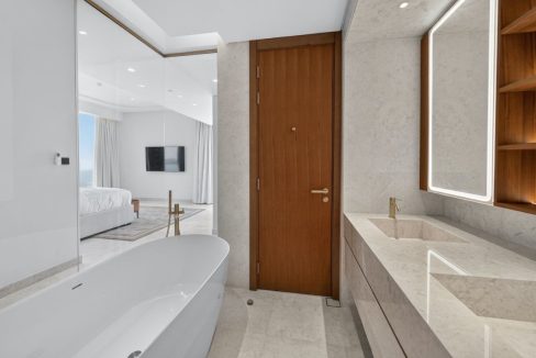 4BR + M| Designer Furnished | Palm Jumeirah-26