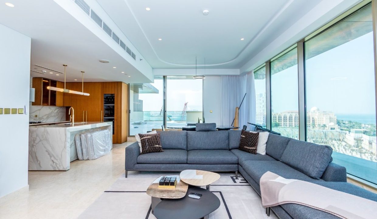 Beachfront Luxury Living | 4BR+M at Palm Jumeirah-1