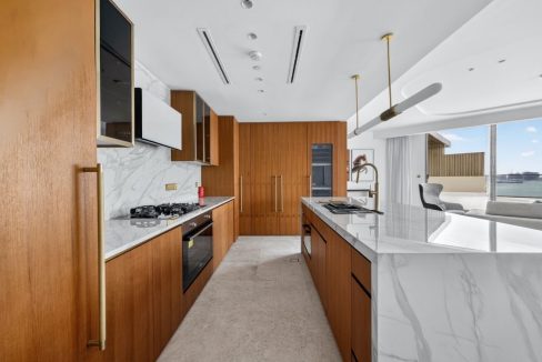 4BR + M| Designer Furnished | Palm Jumeirah-8