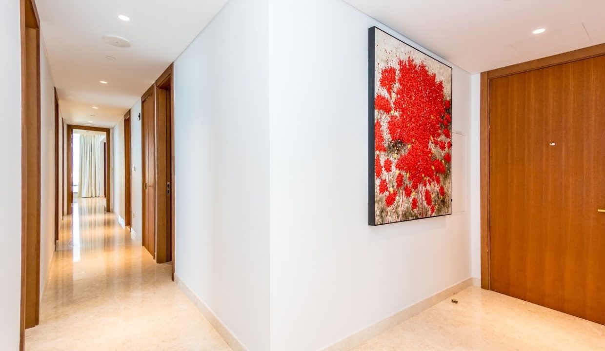 Signature Beachfront Home | 4BR+M | Palm Jumeirah-9