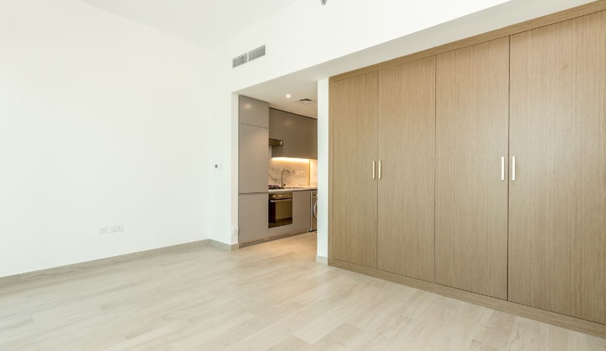 Stunning Studio in Fawad Azizi |partial Canal view-3