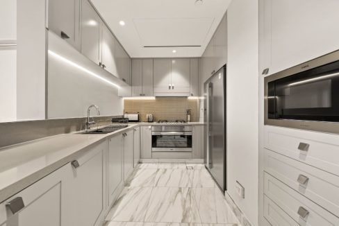 Luxurious 4BR +Maid |Burj Khalifa & Fountain Views-14