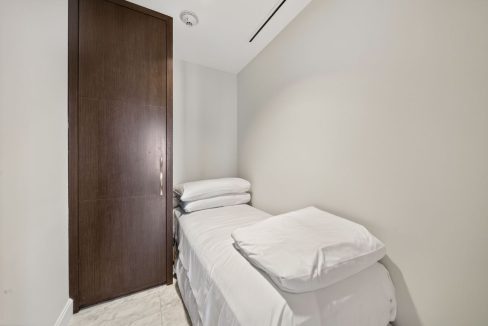 Luxurious 4BR +Maid |Burj Khalifa & Fountain Views-15