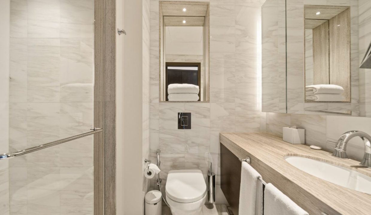 Luxurious 4BR +Maid |Burj Khalifa & Fountain Views-22