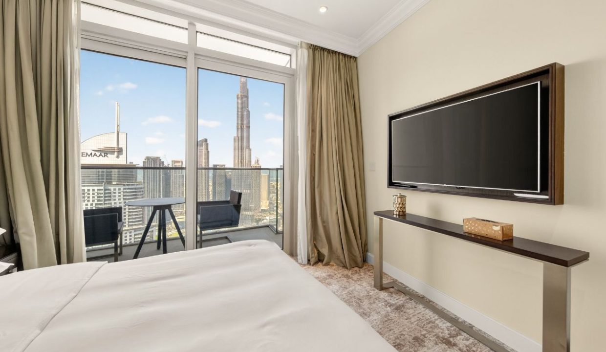 Luxurious 4BR +Maid |Burj Khalifa & Fountain Views-5