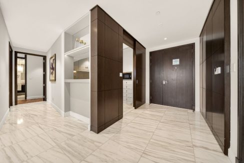 Luxurious 4BR +Maid |Burj Khalifa & Fountain Views-9