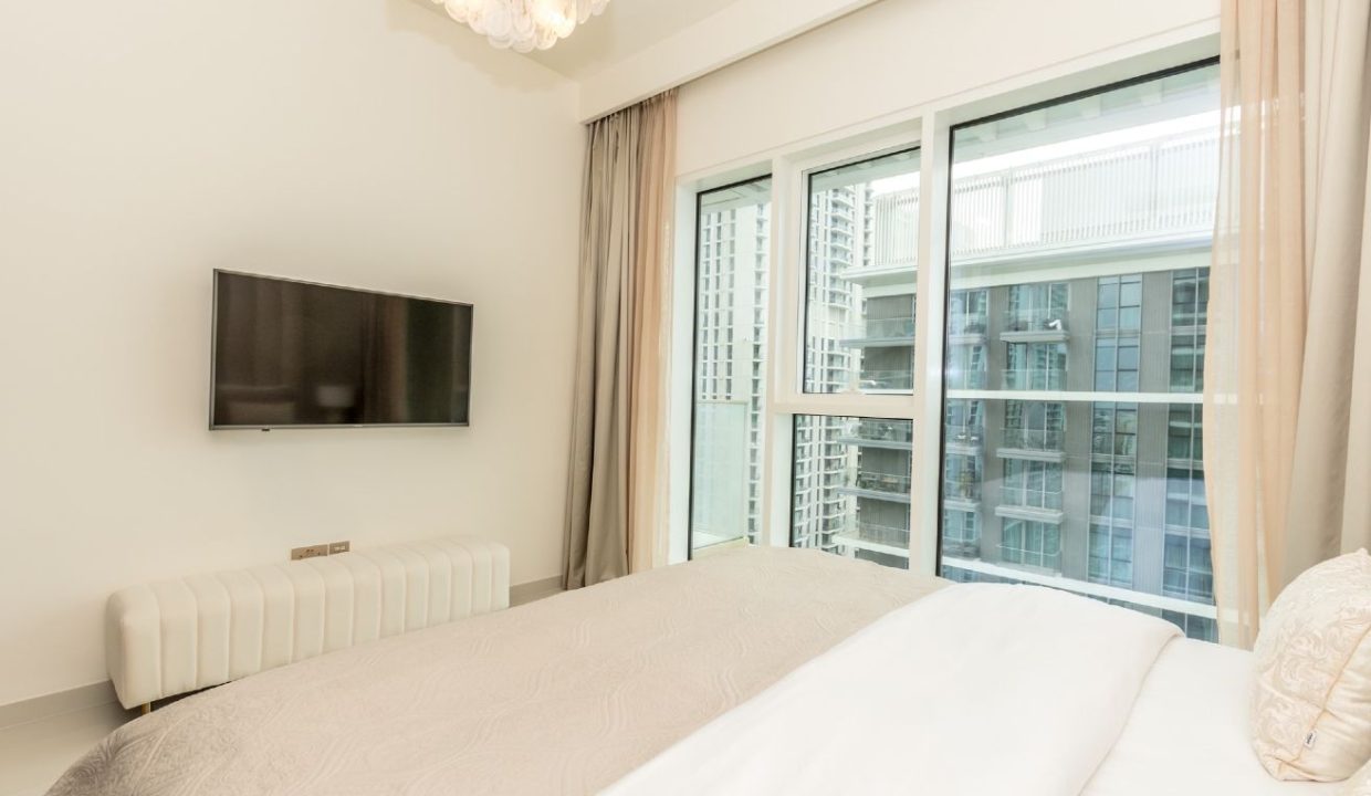 Luxury 1BR Furnished | Sea View | Grand View-11