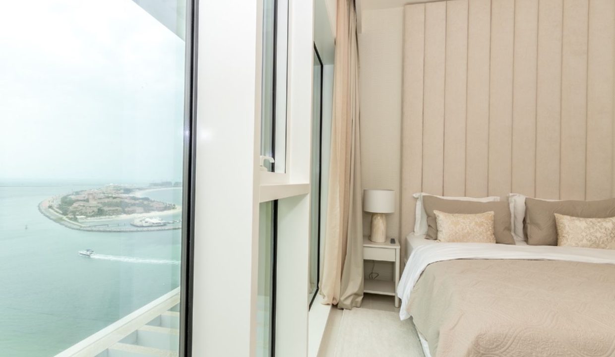 Luxury 1BR Furnished | Sea View | Grand View-12