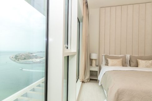 Luxury 1BR Furnished | Sea View | Grand View-12