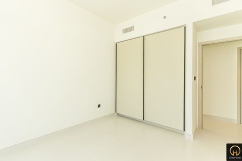 Luxurious 3BR | High Floor | Marina Skyline View-12