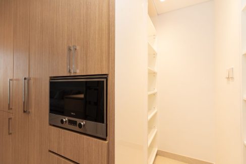 Fully Furnished 1BR in Ellington House-6