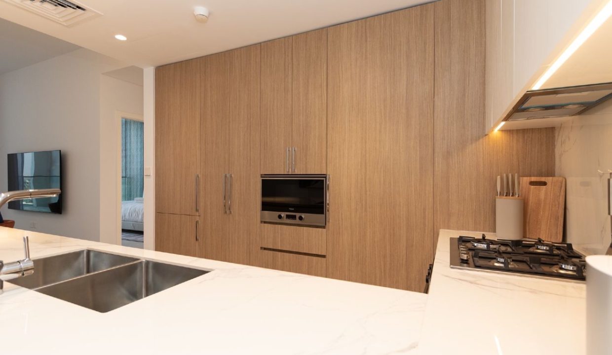 Fully Furnished 1BR in Ellington House-3