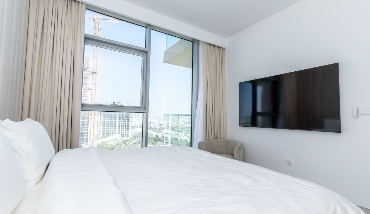 Stylish 1-Bedroom Apartment | Ellington House-8