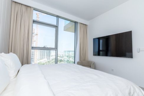 Stylish 1-Bedroom Apartment | Ellington House-8