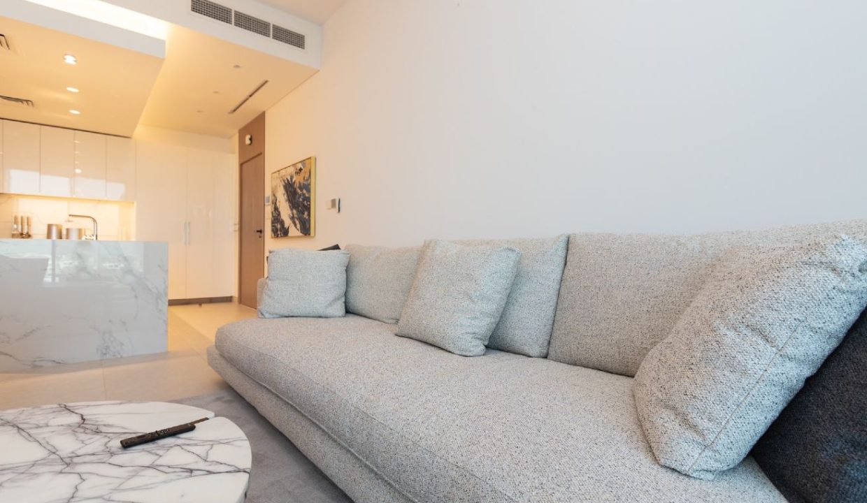 Fully Furnished 1BR in Ellington House-5