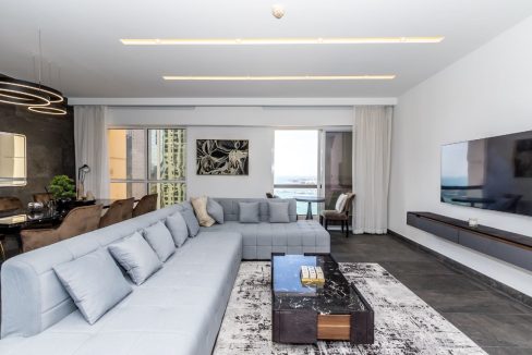 Stunning 2BR | Designer Furnished | Full Sea View-4