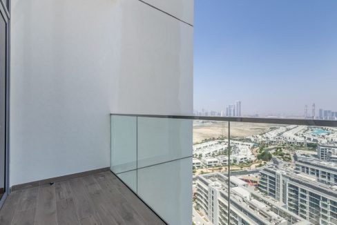 Elegant 4BR Penthouse with Panoramic Lagoon View-25