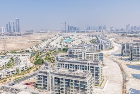 Elegant 4BR Penthouse with Panoramic Lagoon View-27