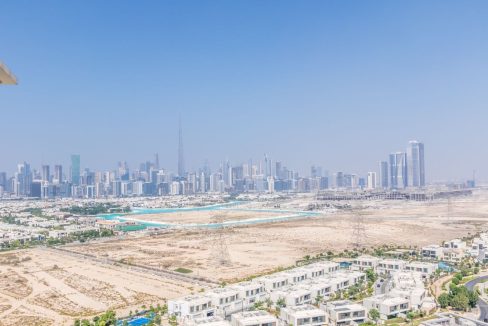 Elegant 4BR Penthouse with Panoramic Lagoon View-30