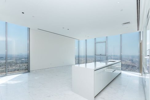 Elegant 4BR Penthouse with Panoramic Lagoon View-5