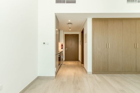 Stunning Studio in Fawad Azizi |partial Canal view-4