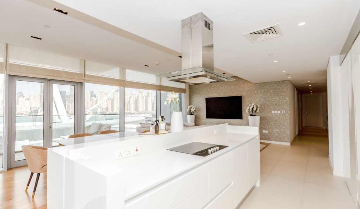 Splendid 3BR+Maid | Sea & Ain Dubai View-4