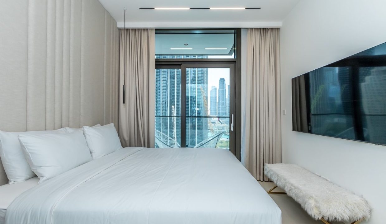 Luxury 3BR + Maid | Fully Furnished | Burj crown-14