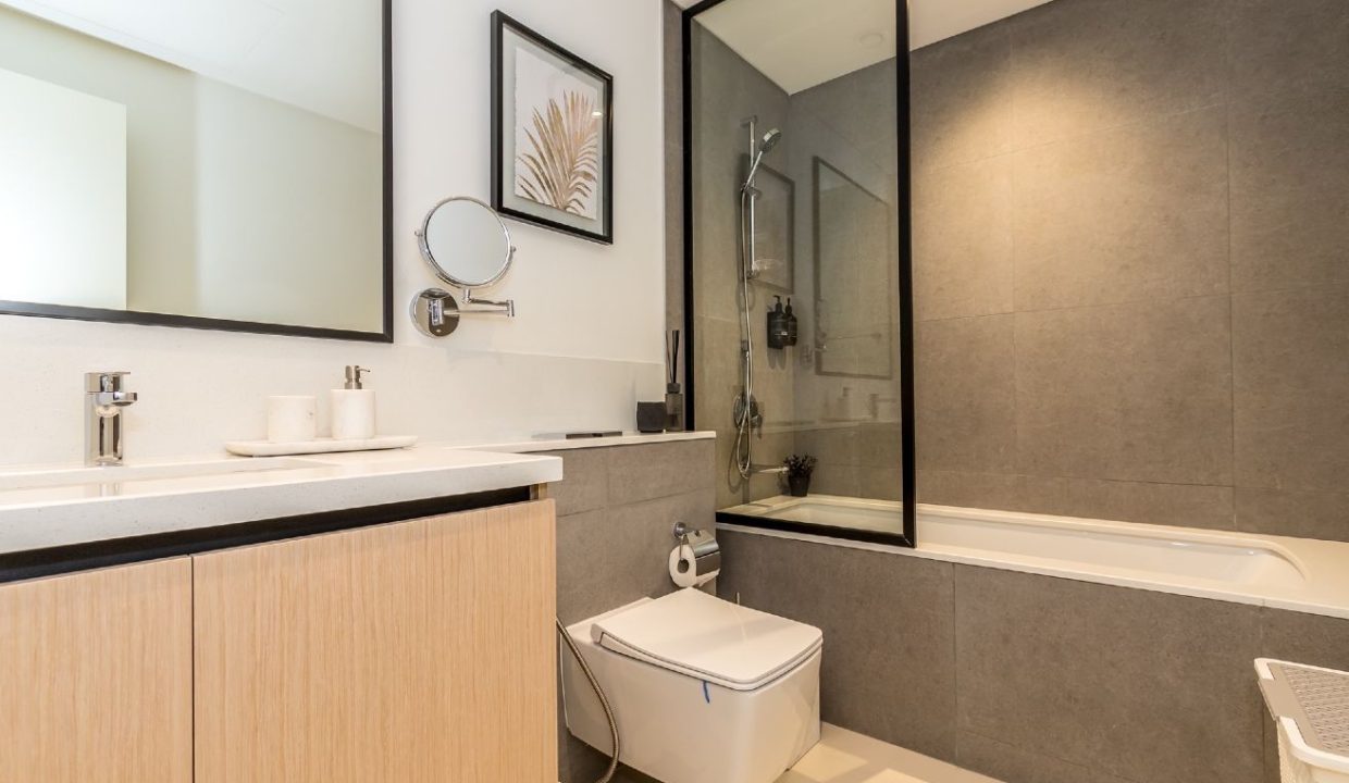 Luxury 3BR + Maid | Fully Furnished | Burj crown-19