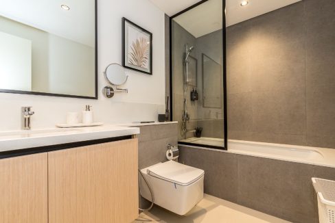 Luxury 3BR + Maid | Fully Furnished | Burj crown-19