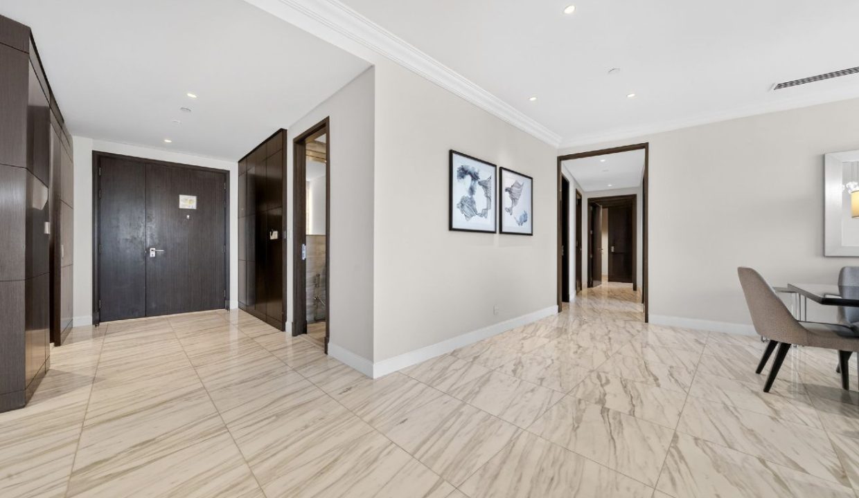 Luxurious 4BR +Maid |Burj Khalifa & Fountain Views-10