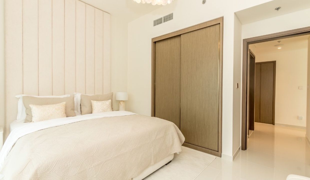 Luxury 1BR Furnished | Sea View | Grand View-13