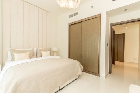 Luxury 1BR Furnished | Sea View | Grand View-13