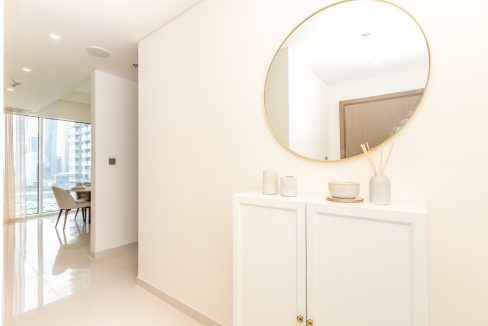 Luxury 1BR Furnished | Sea View | Grand View-14