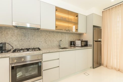 Luxury 1BR Furnished | Sea View | Grand View-8