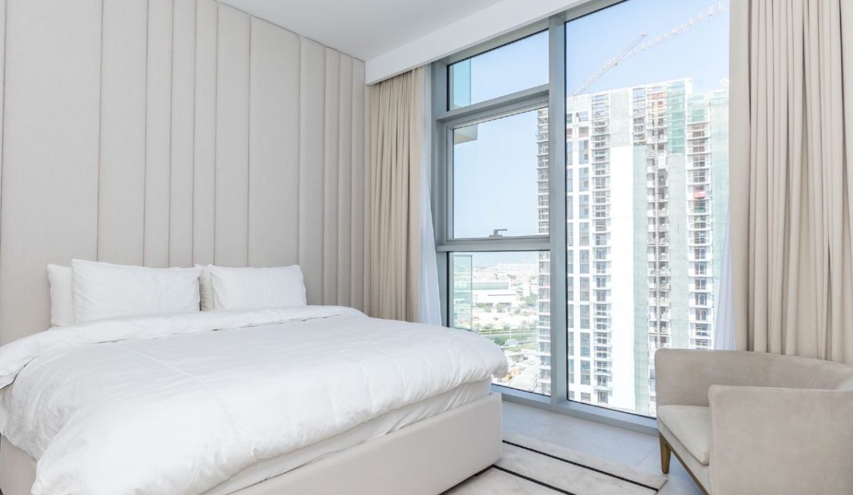 Stylish 1-Bedroom Apartment | Ellington House-6