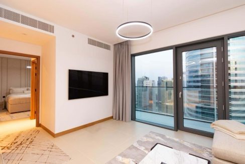 Elegant 1BR | Fully Furnished | Prime Location-13