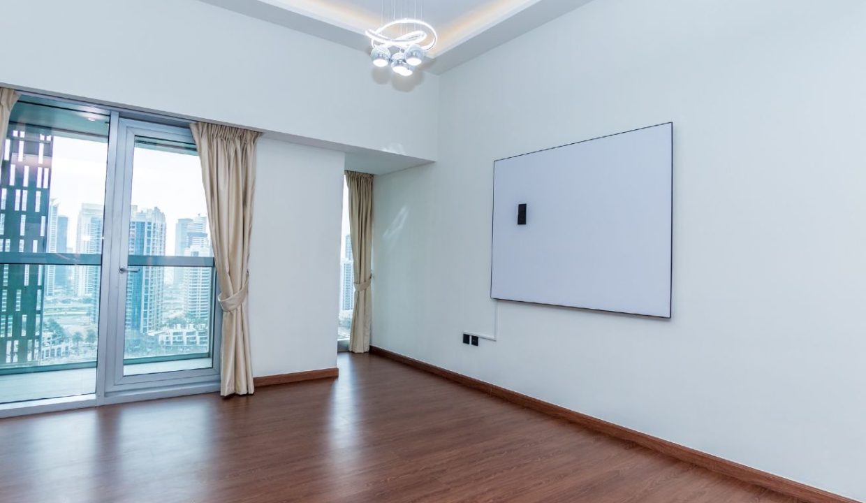 Stunning  2BR with Breathtaking Views-8