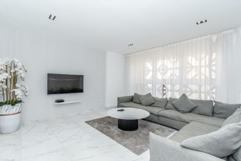 Upgraded | 2BR | Marina view at Murjan 1-1